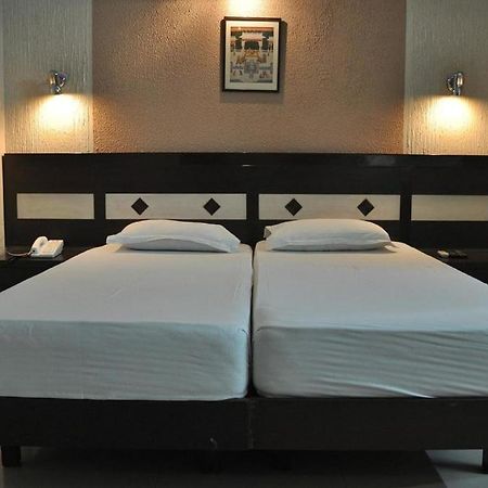Hotel The Tourist - 1 Min From New Delhi Railway Station Luaran gambar