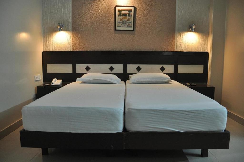Hotel The Tourist - 1 Min From New Delhi Railway Station Luaran gambar