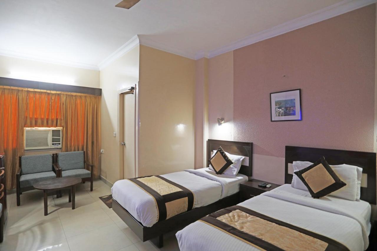 Hotel The Tourist - 1 Min From New Delhi Railway Station Luaran gambar