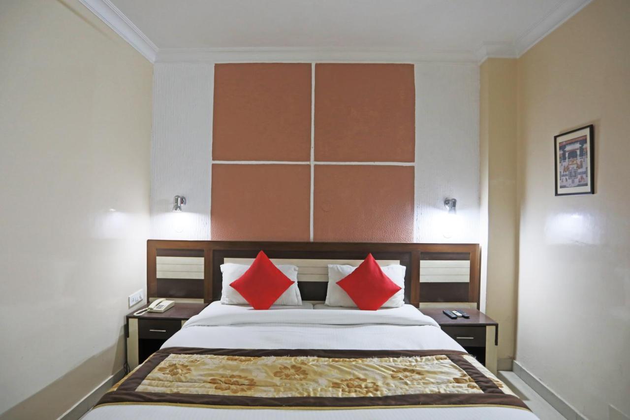 Hotel The Tourist - 1 Min From New Delhi Railway Station Luaran gambar