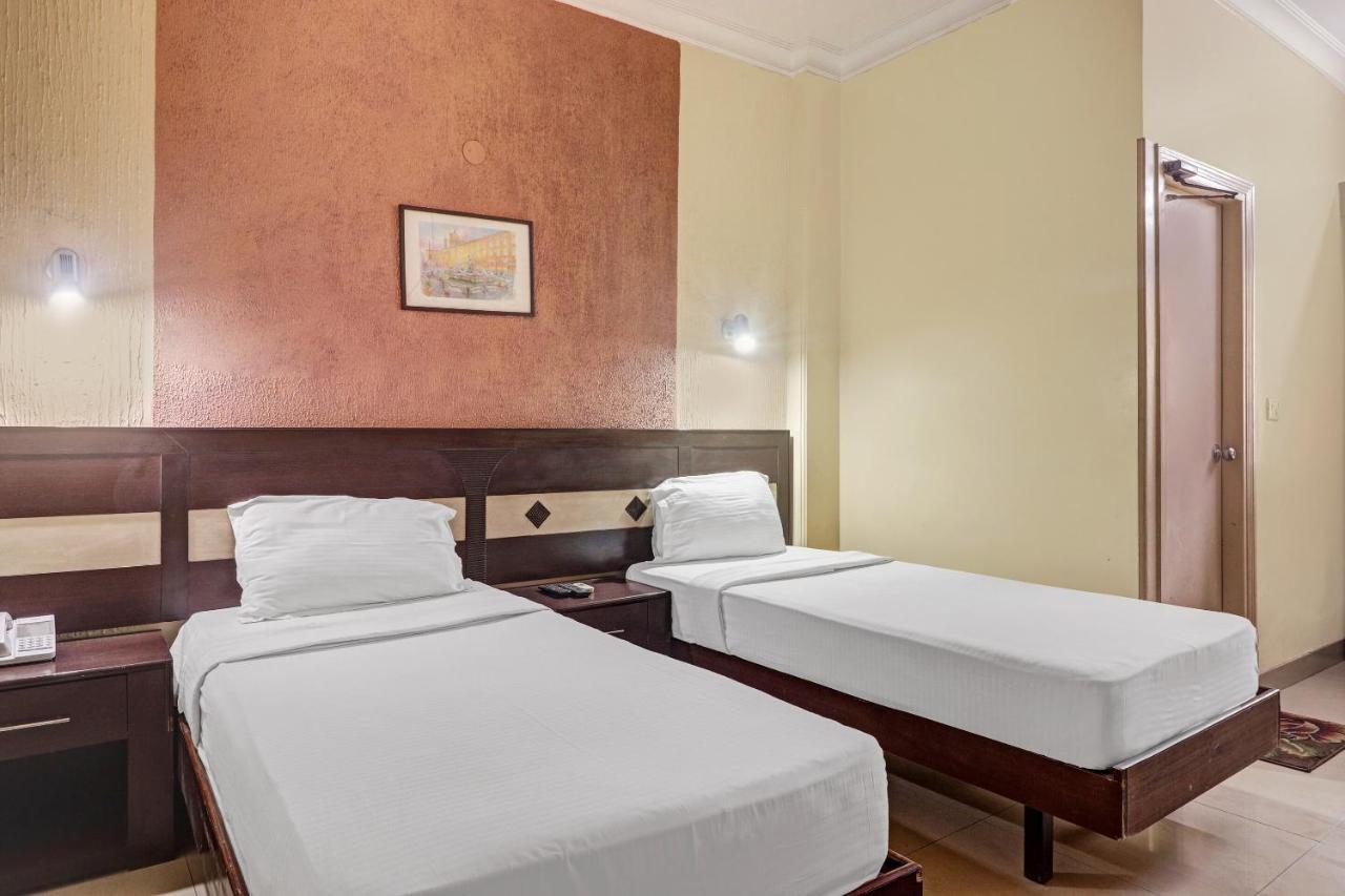 Hotel The Tourist - 1 Min From New Delhi Railway Station Luaran gambar
