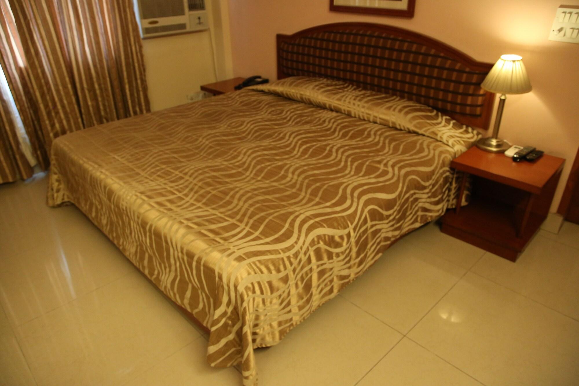 Hotel The Tourist - 1 Min From New Delhi Railway Station Luaran gambar